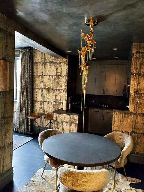 Metallic leaf suite: Dining nook, leafed walls