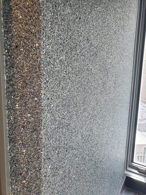 Mica-chip master bath: Texture detail